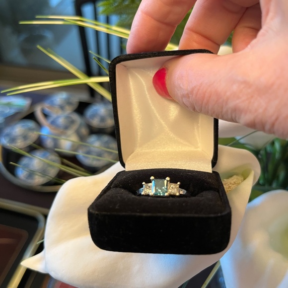 Sophia Fiori Blue Diamond Ring - Picture 3 of 4